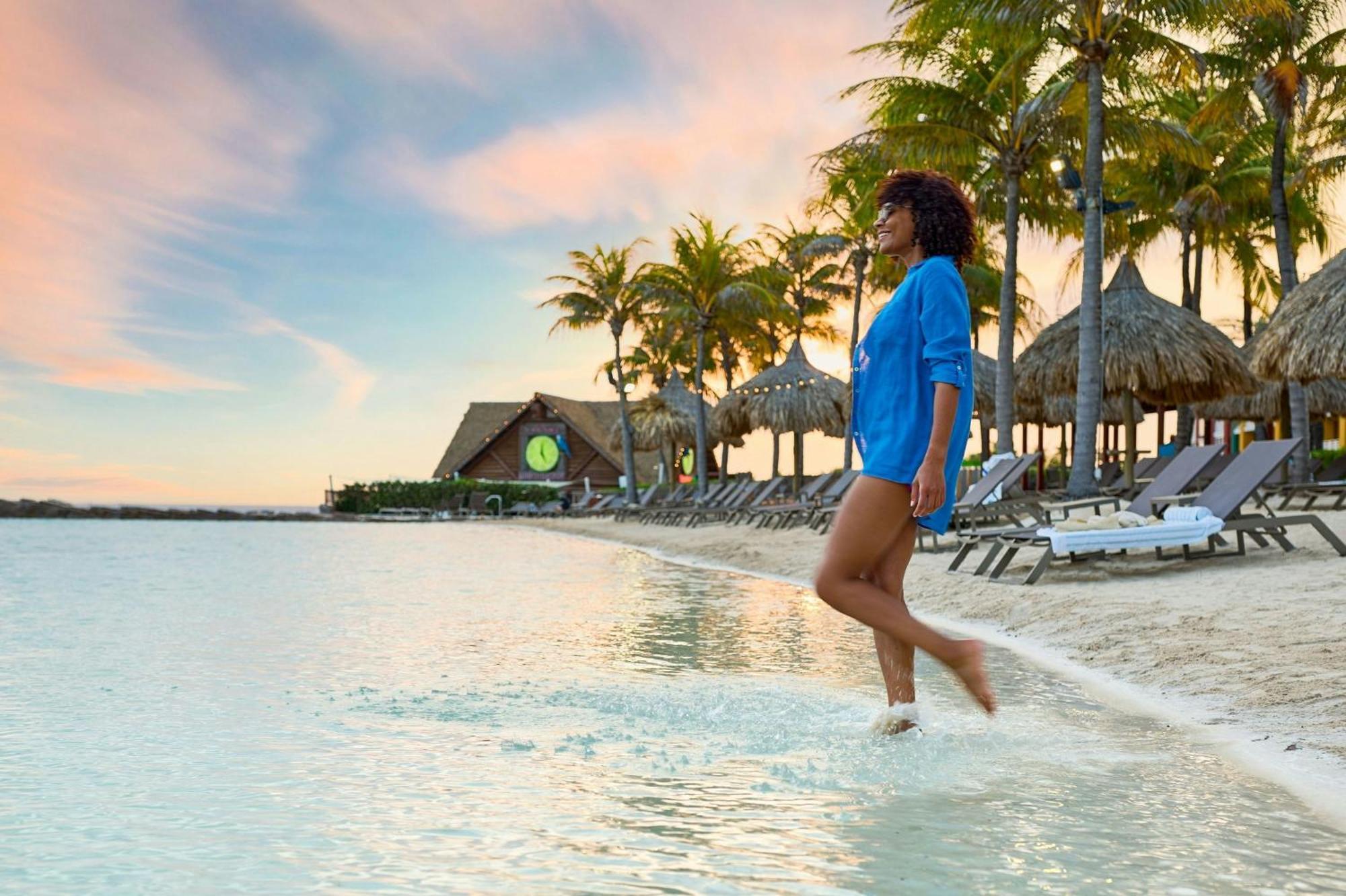 Renaissance Wind Creek Curacao Resort Вилемстад Екстериор снимка